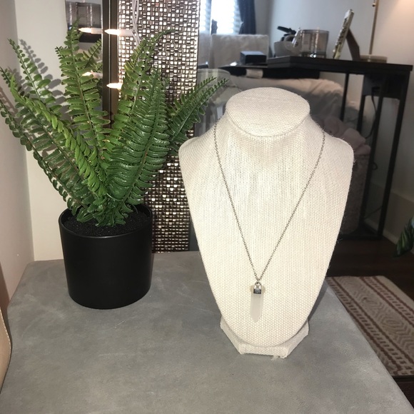 Jewelry - Drop Crystal Necklace